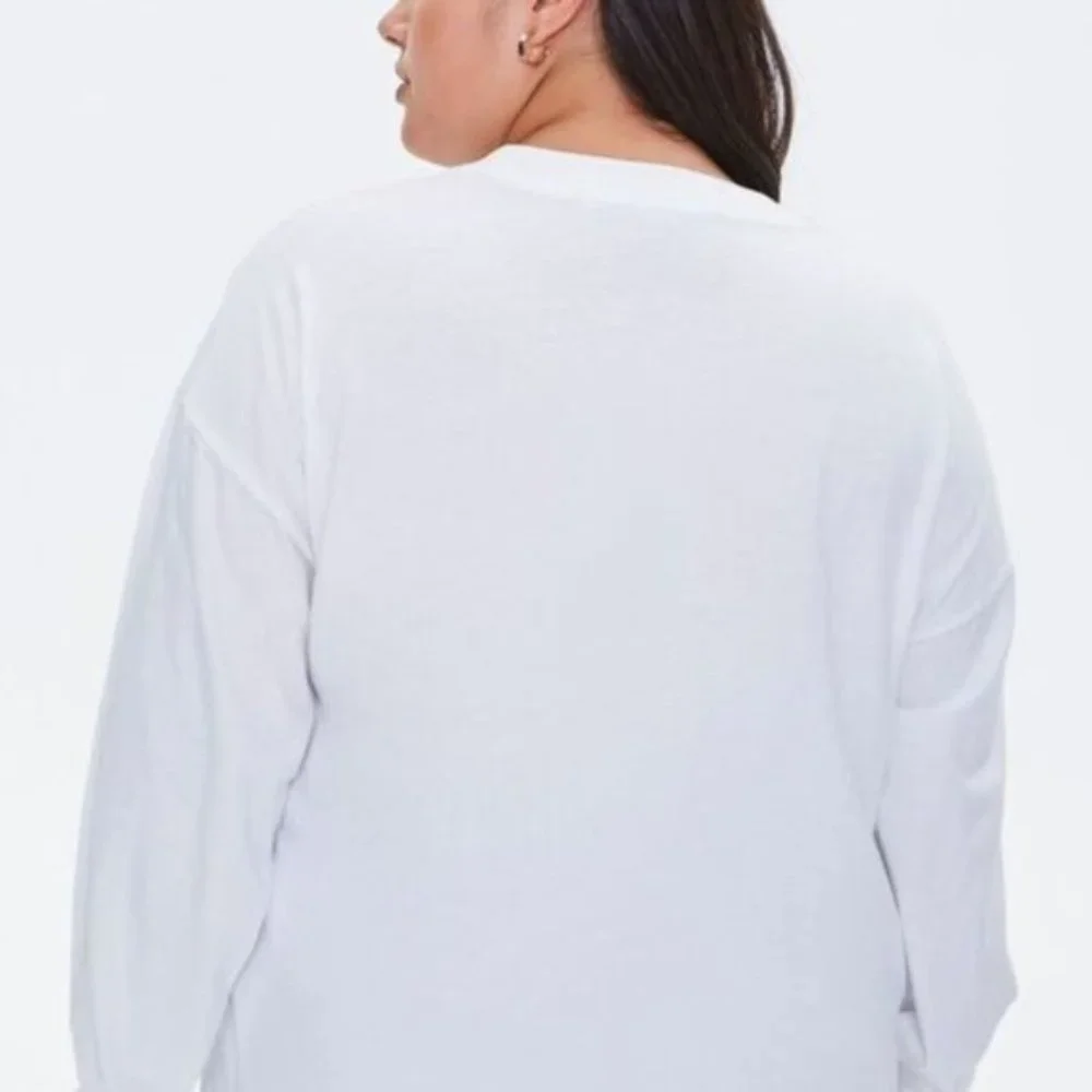 Forever 21 Cat Woman Graphic Pullover 3X - Picture 5 of 6